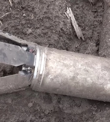 На Лебединщині в полі тракторист знайшов боєприпас від “Урагану”