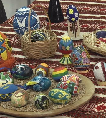 У Коломиї презентували писанки, які створили мешканці Маріуполя (відео)