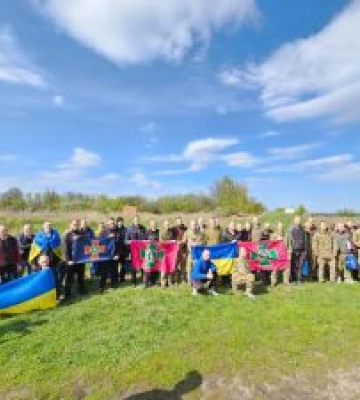Україна повернула з російського полону ще 42 військових та двох цивільних