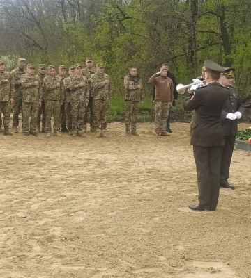 На Харківщині відкрили пам’ятну стелу загиблим воїнам-артилеристам. П’ятеро з семи українських захисників – уродженці&amp;hellip;