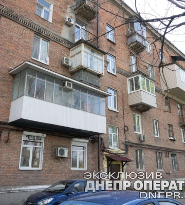 Вже готують до зими: у житлових будинках у Дніпрі змінюють труби