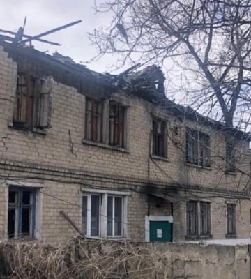 Росія обстріляла ринок та багатоповерхівку в Українську на Донеччині: є поранені