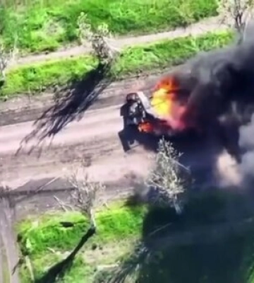Горить ворожий танк &quot;Т-72Б3&quot;. ВIДЕО