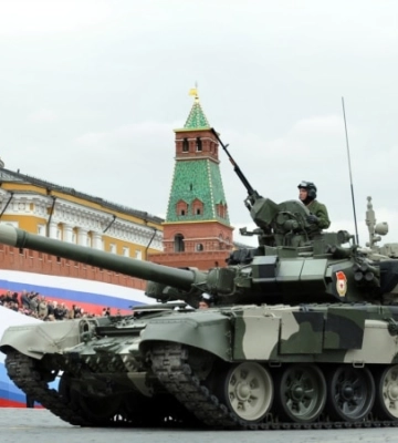 У РФ заарештували начальника бронетанкової служби за крадіжки двигунів до Т-90