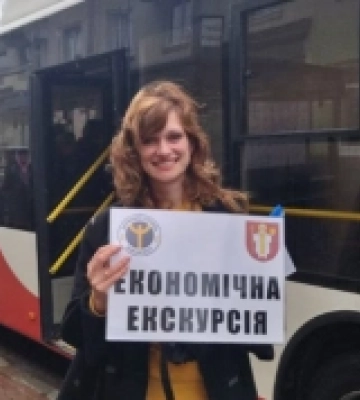 Переселенцям у Луцьку розповідали про обласні підприємства