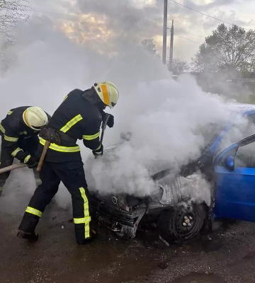 У Дніпрі під час руху загорівся Chevrolet Aveo 