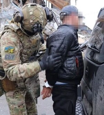 Поплічника окупантів, який &quot;здавав&quot; місця дислокації ЗСУ, затримали у деокупованому Лимані, - СБУ. ФОТО