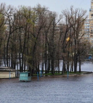У Києві три дні поспіль зростає рівень води в річках