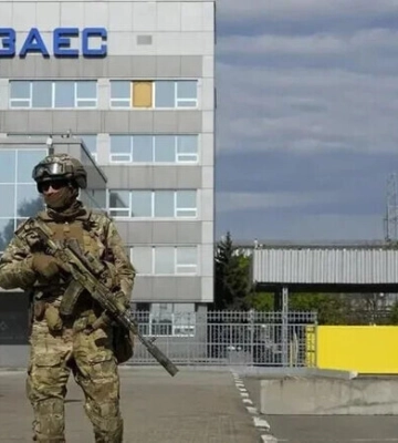 Створює позиції на дахах реакторів: Росія готується обороняти Запорізьку АЕС