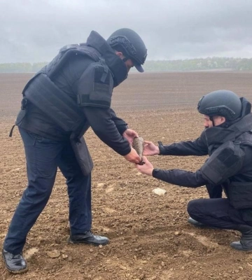 На Дубенщині сапери ДСНС знищили дві мінометні міни часів Другої світової війни