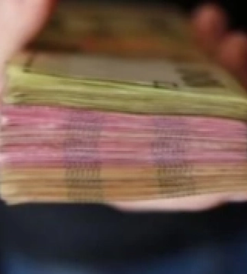 Пів мільйона за два дні: братів-близнюків із Здолбунова судитимуть за привласнення чужих коштів