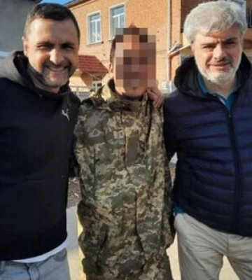 На Херсонщині через обстріл загинув український журналіст. Він та його італійський колега проігнорували правила безпеки