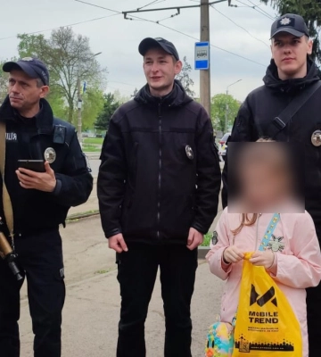 Конотопські поліцейські оперативно розшукали малолітню дівчинку
