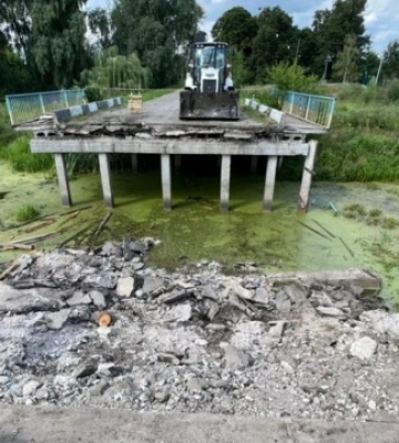 Чернігівщина: Росіяни зруйнували міст обстрілами