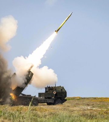 США і Філіппіни провели перші спільні навчання, потопивши корабель за допомогою M142 HIMARS і винищувачів п&#039;ятого покоління F-35B Lightning II