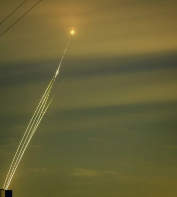 Театри будуть закриті, поки до Харкова долітають ракети С-300 – Синєгубов