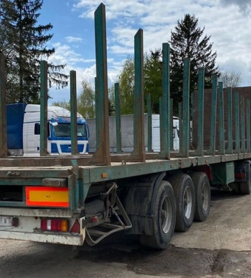 На вулиці Городоцькій вантажівка наїхала на чоловіка