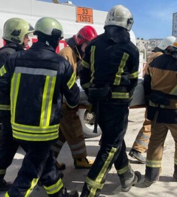 Ракетный удар по Умани: Число жертв возросло до 12. ВИДЕО (обновлено)