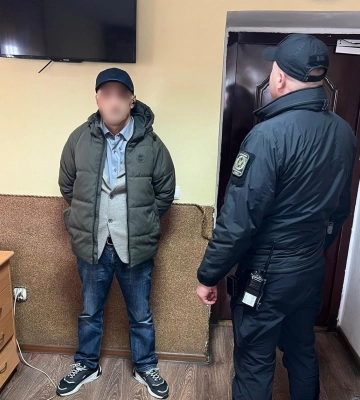В Україну повернувся іноземець, якого розшукувала поліція