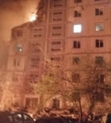 Умань: є потрапляння в житловий будинок, на місці працюють ДСНС