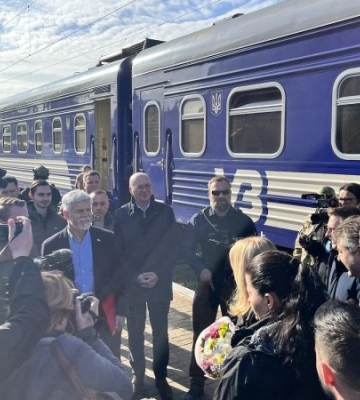 Президенти Чехії та Словаччини прибули з візитом до Києва
