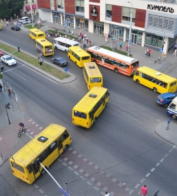 У Львові через спортивні змагання понад 20 автобусів курсуватимуть зі змінами