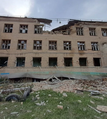 Обстріли Донеччини: Пошкоджено дитсадок, магазин та житлові будинки