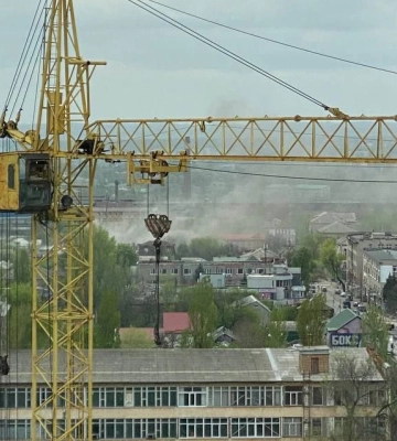 Центр Донецька під обстрілом, «прильоти» біля «Грін Плази» та Палацу одруження