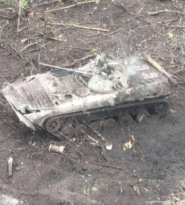 На Луганщині десантники знищили дві бойові машини піхоти росіян
