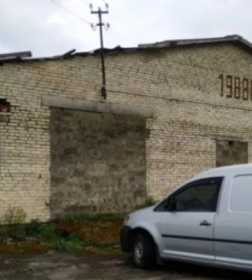 Махінації з гуманітаркою на Львівщині: журналісти розшукали власника підпільного складу