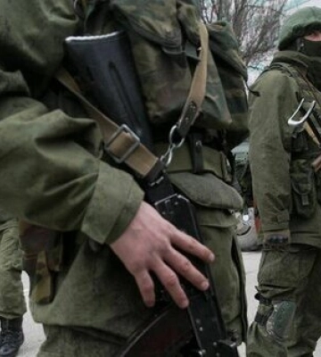 Загарбники в Криму перекинули військову техніку на оборонні рубежі – Чубаров