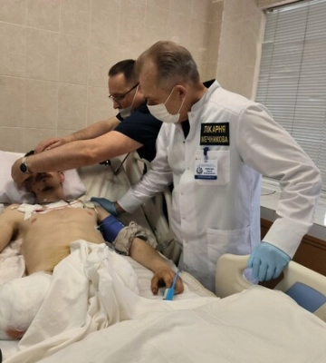 Серце розриває – відірвало 2 ноги: лікар про бійця з Житомирської області, якому потрібна реабілітація за кордоном
