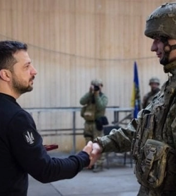 Зеленський відвідав передові позиції українських захисників на Донеччині