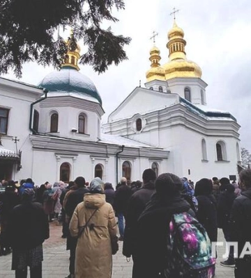 Московська церква відмовляється повертати Лавру. Суд ухвалив рішення