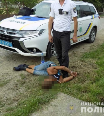 25-річний закарпатець приревнував дівчину до 19-річного хлопця і вирішив його зарізати