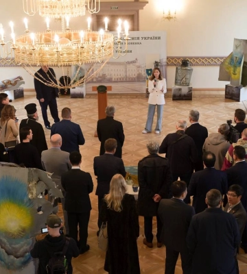 У Києві відкрилася виставка картин на рештках ракет