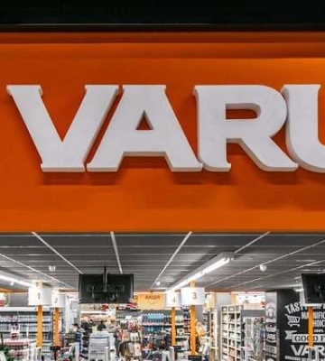 У Дніпрі уламки ракети пошкодили магазин VARUS. Офіційний коментар
