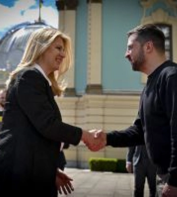 Глава держави провів зустрічі з президентами Словаччини й Чехії