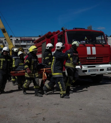 Унаслідок ракетного удару по Умані — 15 загиблих (ФОТО)