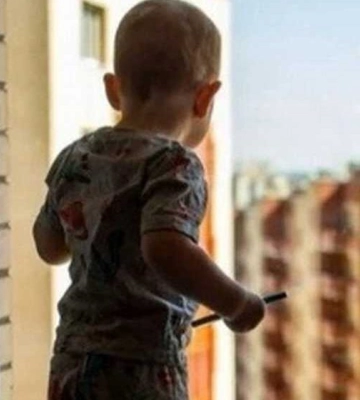 У Харкові врятували дитину, яка ледь не випала з вікна на 3 поверсі