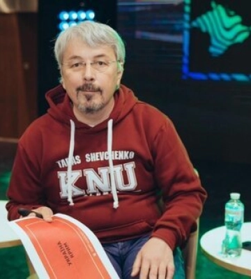 Після звільнення Криму і Донбасу знадобиться лагідна українізація, - Ткаченко