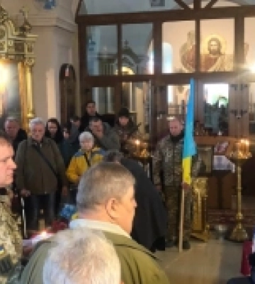 В Херсоні поховали двох воїнів, які загинули захищаючи Україну