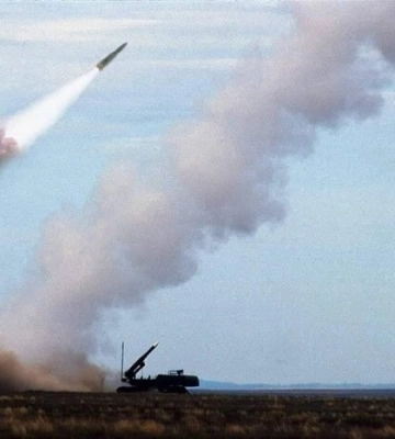 Росія обстріляла лікарню та приватні будинки на Херсонщині, є загибла — ОВА