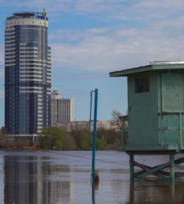 У Києві рівень води в Дніпрі за добу майже не змінився