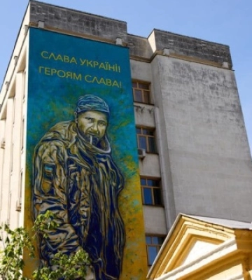 У центрі столиці з’явився мурал на честь Героя України Мацієвського