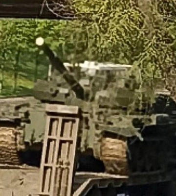 Военная техника оккупантов вторые сутки движется через Мариуполь