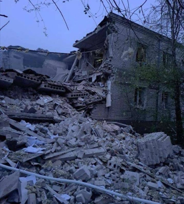 Як поводитися під завалами будинку: 7 порад, які врятують ваше життя