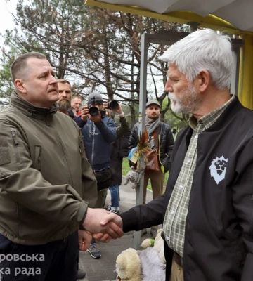 Президент Чехії обговорює на Дніпропетровщині питання відбудови