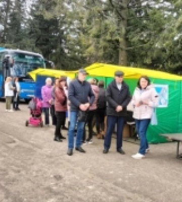 У центрі Рожища жителі вакцинувалися та проходили медичні тести. ФОТО