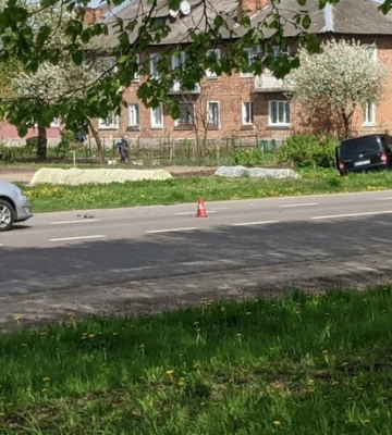 На Волині зіткнулися мінівен та легковик: від удару Volkswagen злетів у кювет